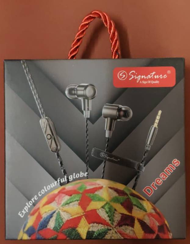 Signature Dreams Earphone Box